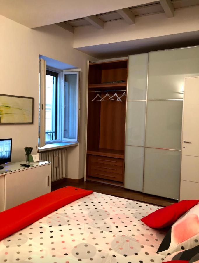 Emma Home Adiacente Alla Piazza Ducale Vigevano Exterior photo