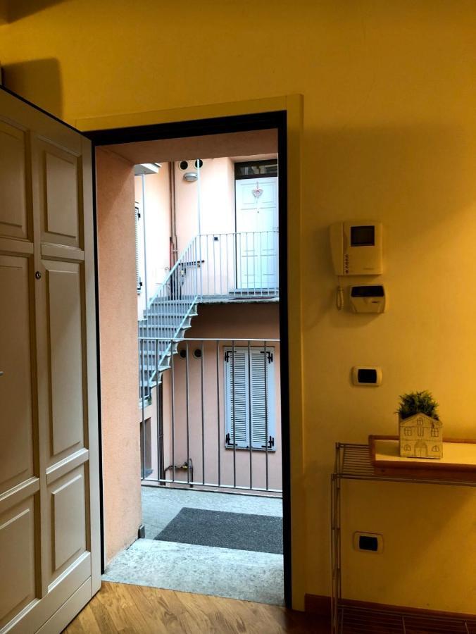 Emma Home Adiacente Alla Piazza Ducale Vigevano Exterior photo